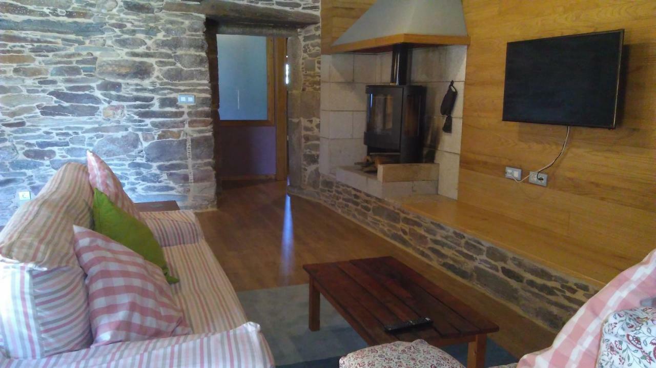 Casa Do Grilo Guest House Monfero Екстериор снимка