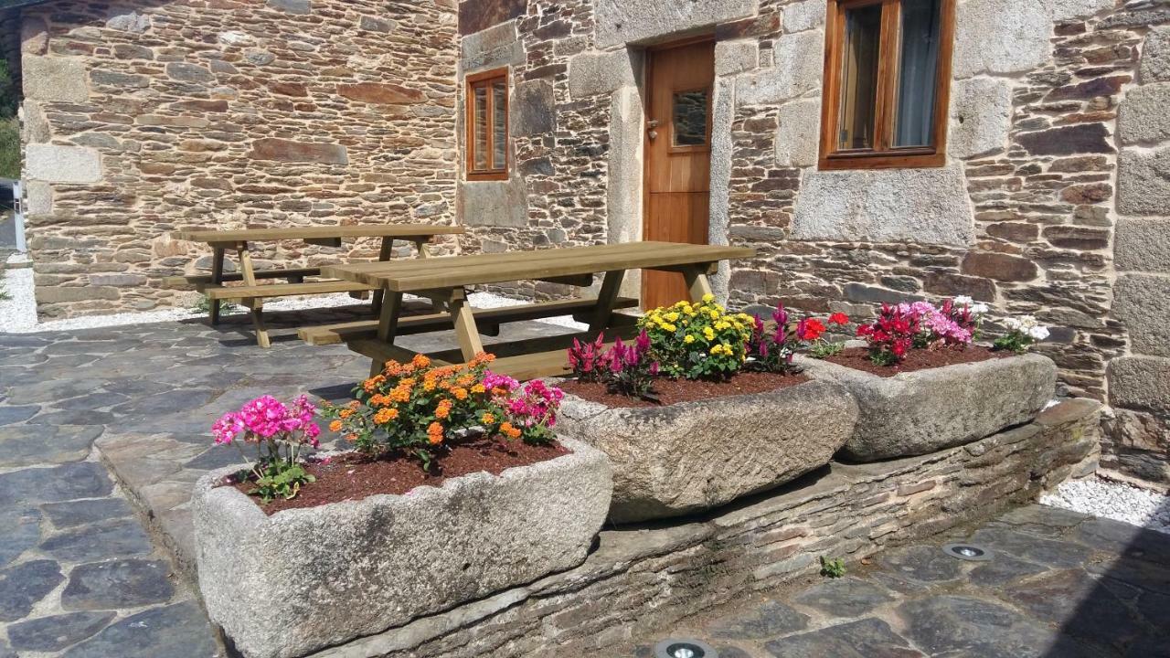 Casa Do Grilo Guest House Monfero Екстериор снимка