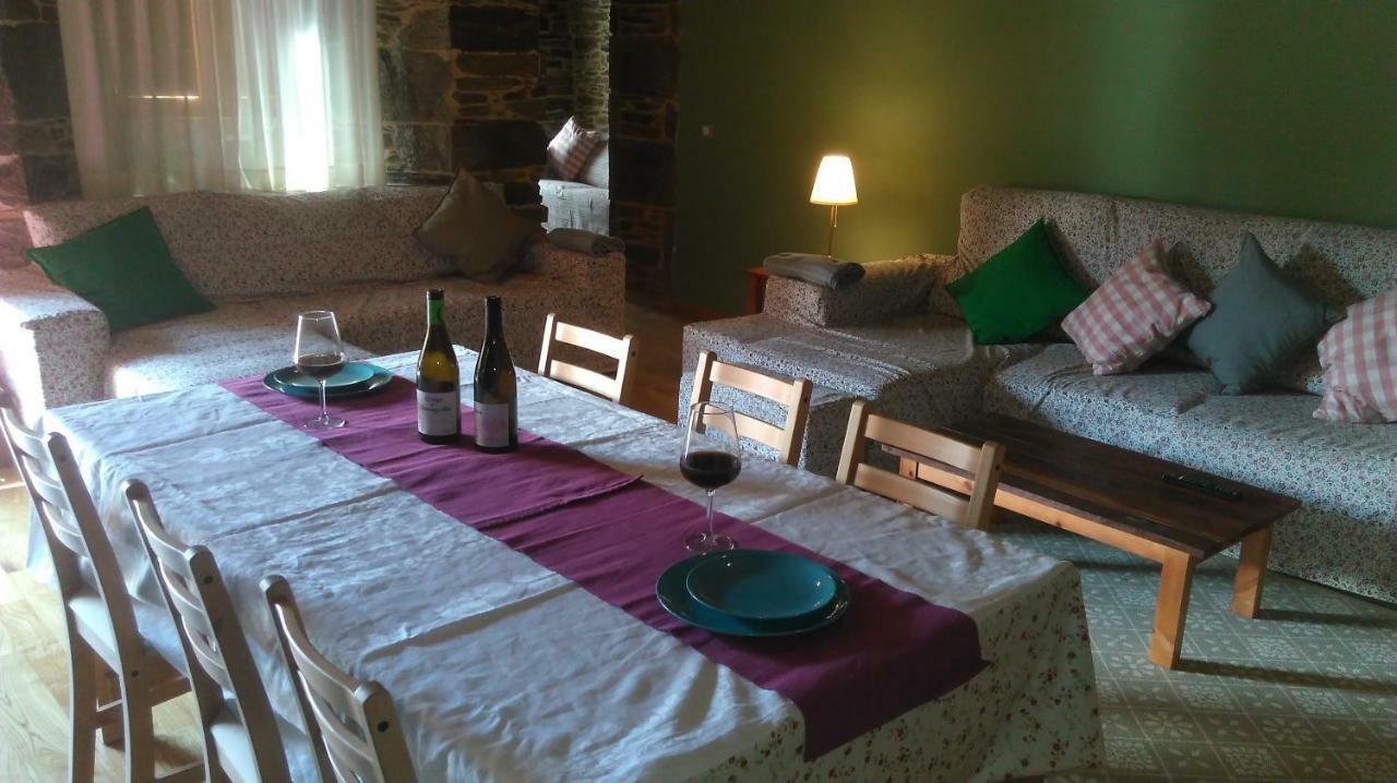 Casa Do Grilo Guest House Monfero Екстериор снимка